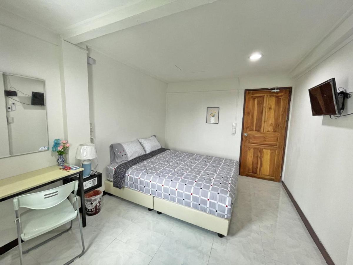 Apartment A4 Dindaeng Бангкок Экстерьер фото